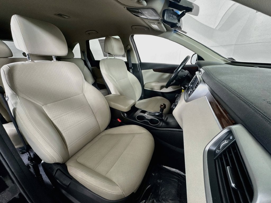 2017 Kia Sorento LX