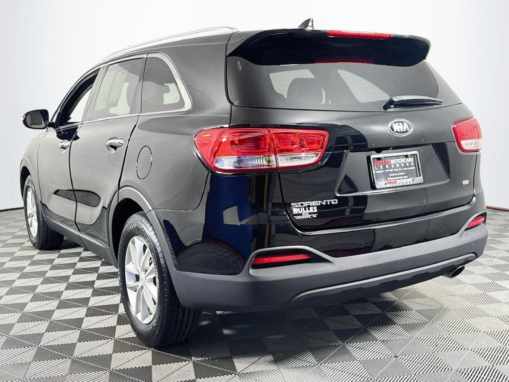 2017 Kia Sorento LX