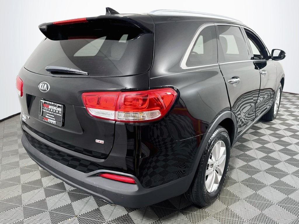 2017 Kia Sorento LX