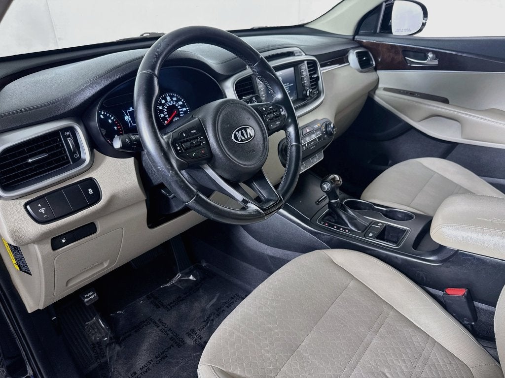 2017 Kia Sorento LX