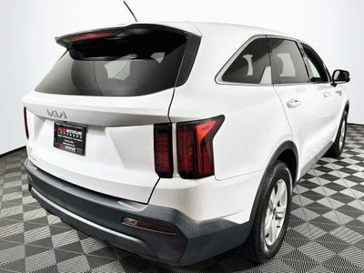 2023 Kia Sorento LX