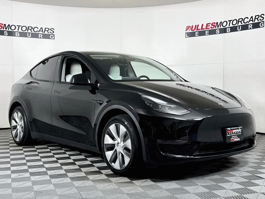 2020 Tesla Model Y Long Range Dual Motor All-Wheel Drive's photo