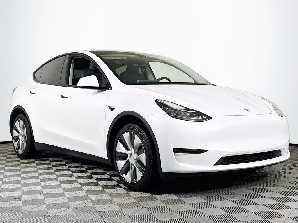 2023 Tesla Model Y Long Range Dual Motor All-Wheel Drive's photo