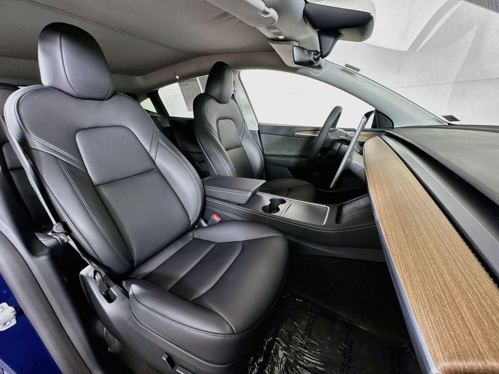 2023 Tesla Model Y Long Range Computer 4