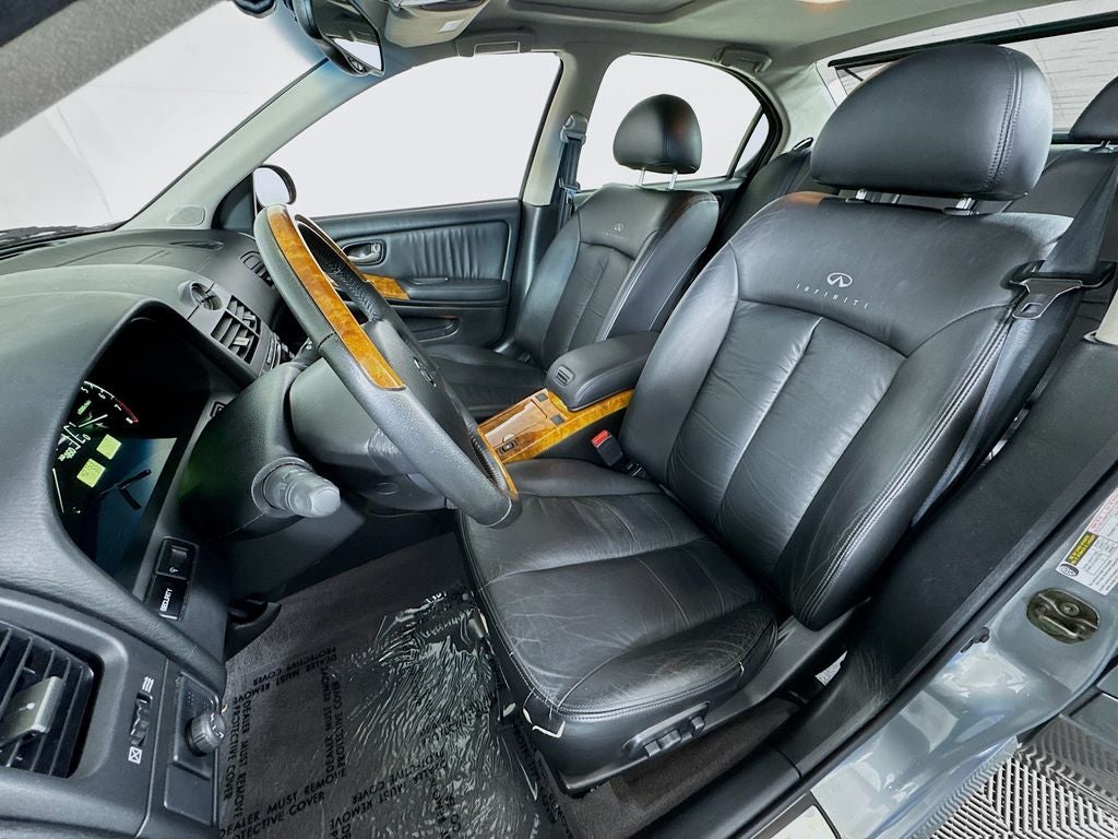 2004 INFINITI I35 Luxury