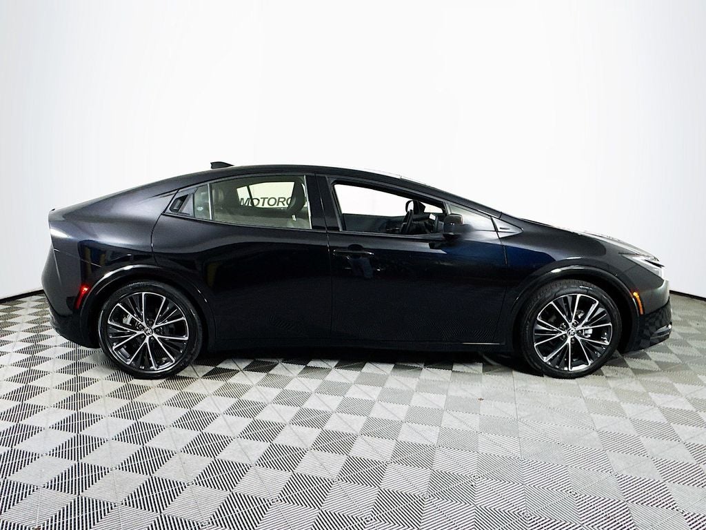 2024 Toyota Prius XLE