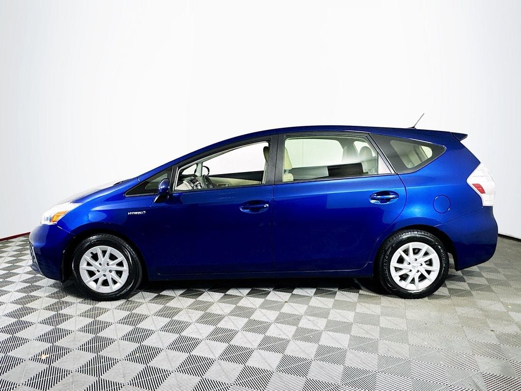 2014 Toyota Prius v Three