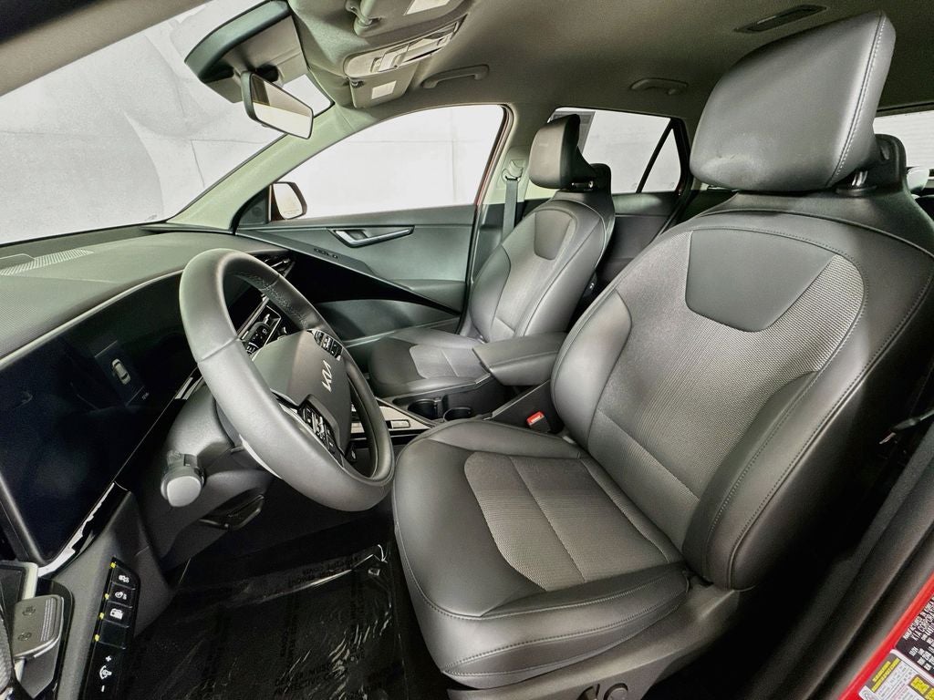2025 Kia Niro Plug-In Hybrid EX Cold Weather Pack