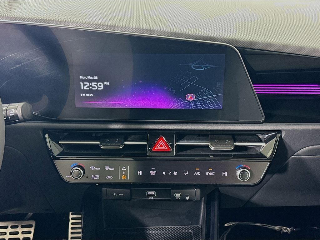 2025 Kia Niro SX Touring