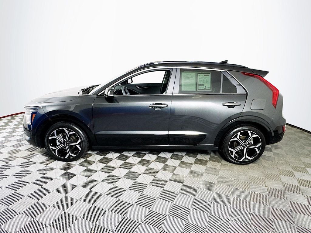 2025 Kia Niro SX Touring