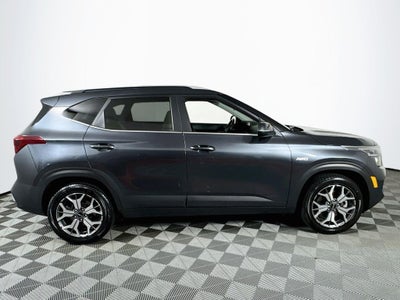 2022 Kia Seltos EX