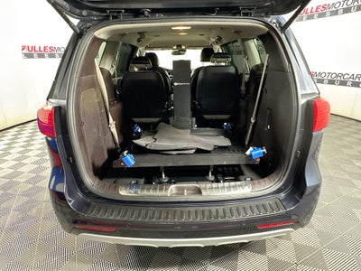 2016 Kia Sedona SXL W/MOBILITY SCOOTER LIFT