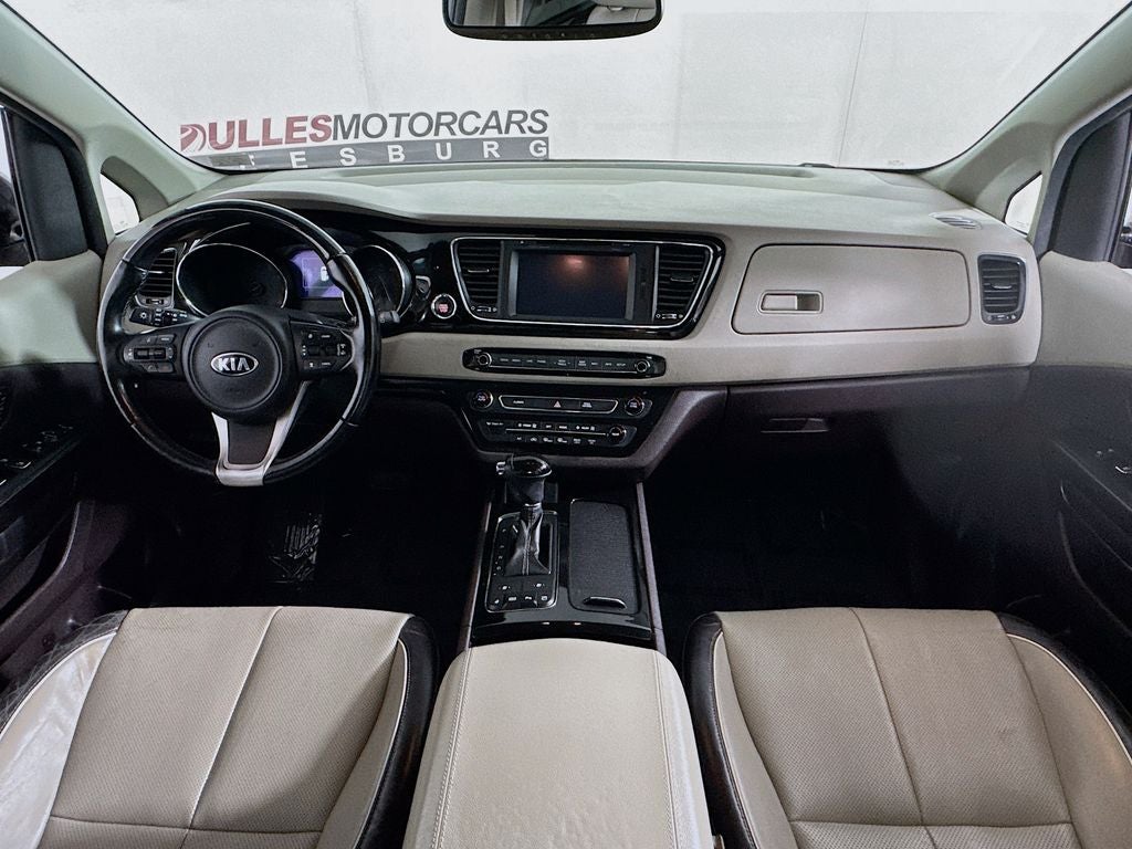 2016 Kia Sedona SXL W/MOBILITY SCOOTER LIFT