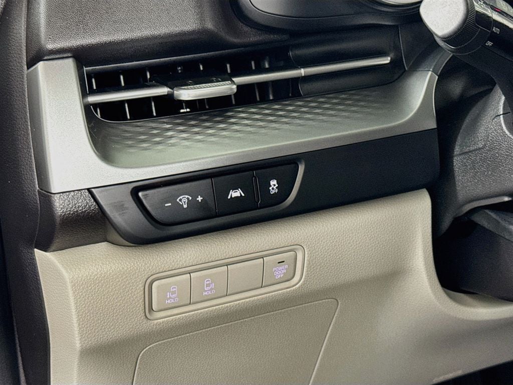 2023 Kia Carnival MPV LX