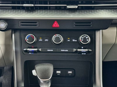 2023 Kia Carnival MPV LX