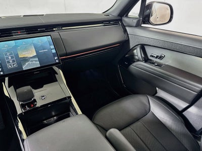 2025 Land Rover Range Rover Sport SE