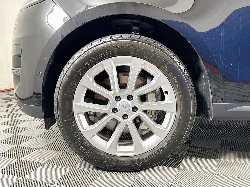 2025 Land Rover Range Rover Sport SE