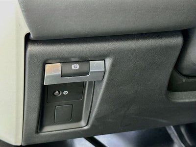 2025 Land Rover Defender 110 P300