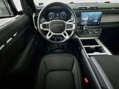 2025 Land Rover Defender 110 P300