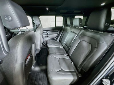 2025 Land Rover Defender 110 P300