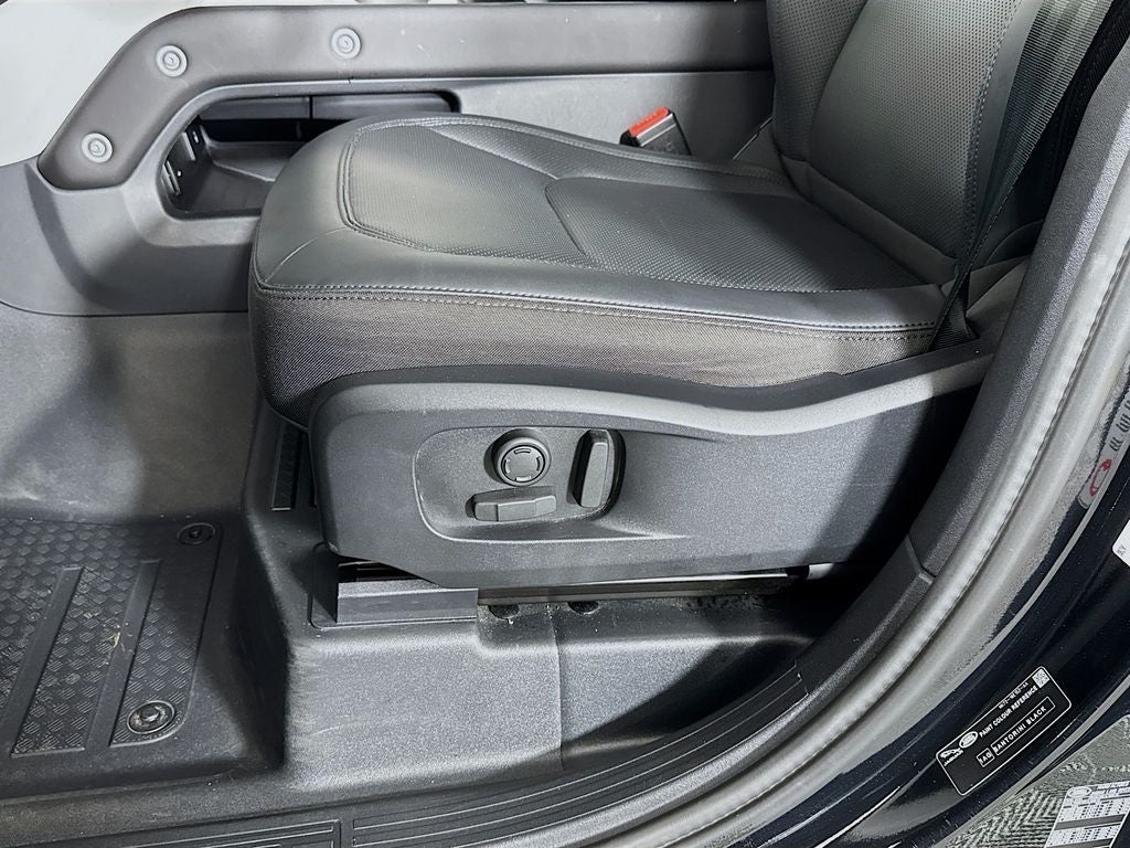 2025 Land Rover Defender S
