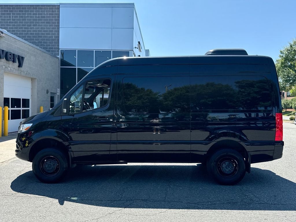 2022 Mercedes-Benz Sprinter 2500 Cargo 144 WB LUX CONVERSION PKG