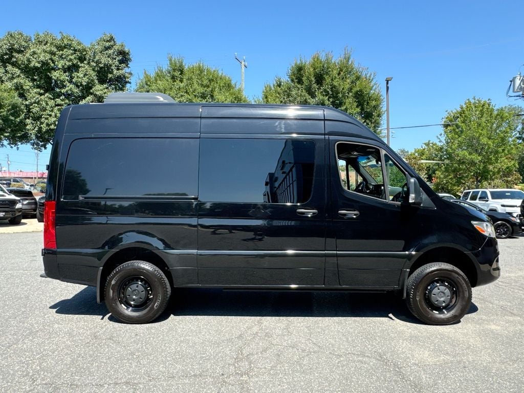 2022 Mercedes-Benz Sprinter 2500 Cargo 144 WB LUX CONVERSION PKG