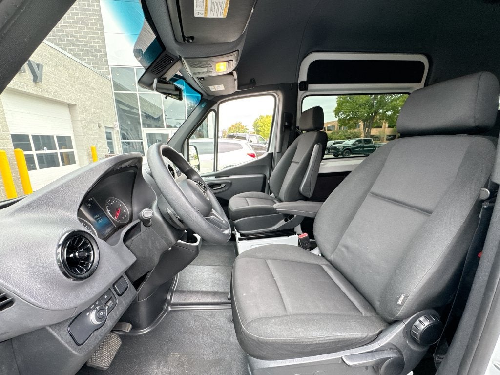 2024 Mercedes-Benz Sprinter 2500 Passenger Van 144 WB Diesel