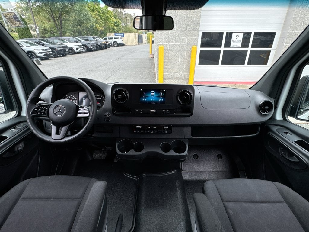 2024 Mercedes-Benz Sprinter 2500 Passenger Van 144 WB Diesel