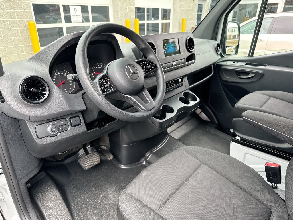 2024 Mercedes-Benz Sprinter 2500 Passenger Van 144 WB Diesel