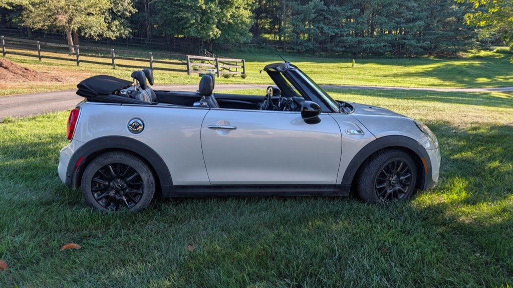 2017 MINI Convertible S 2Dr Convertible-Technology Package