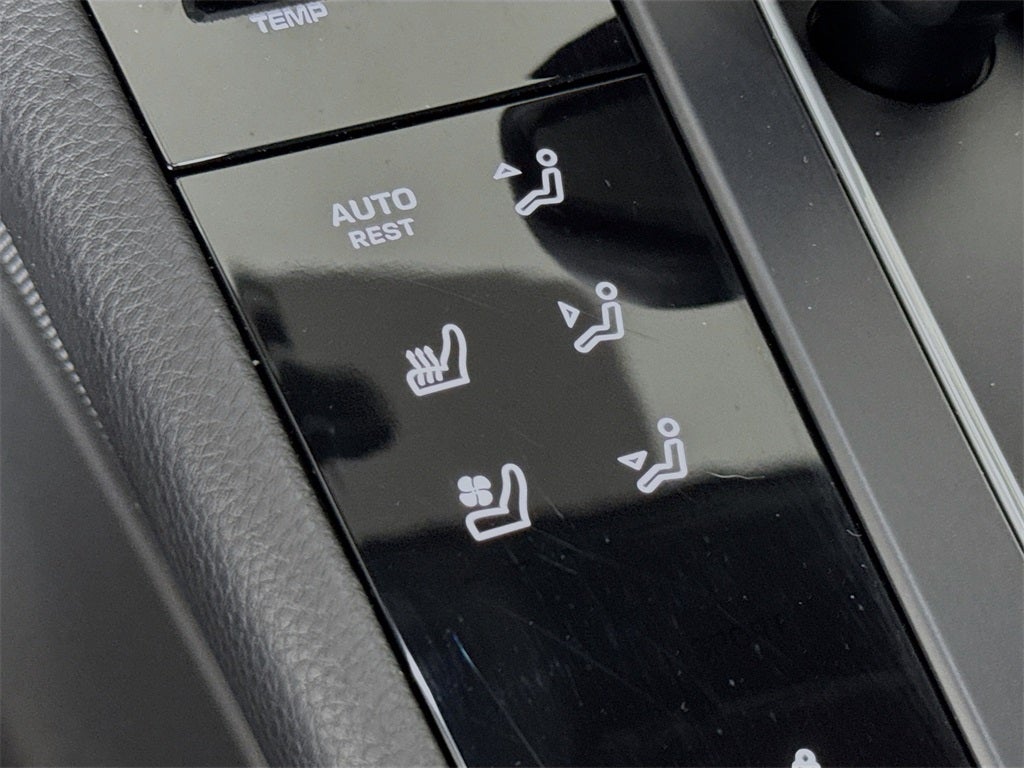 2023 Porsche Macan S