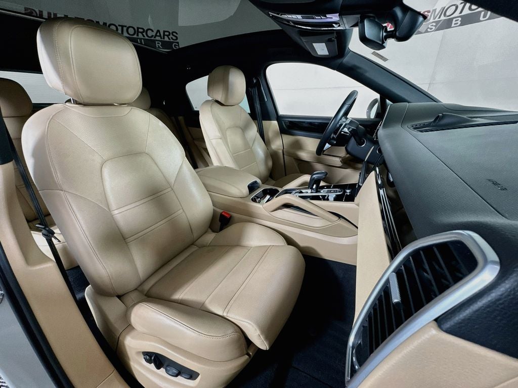 2022 Porsche Cayenne Coupe Premium Package