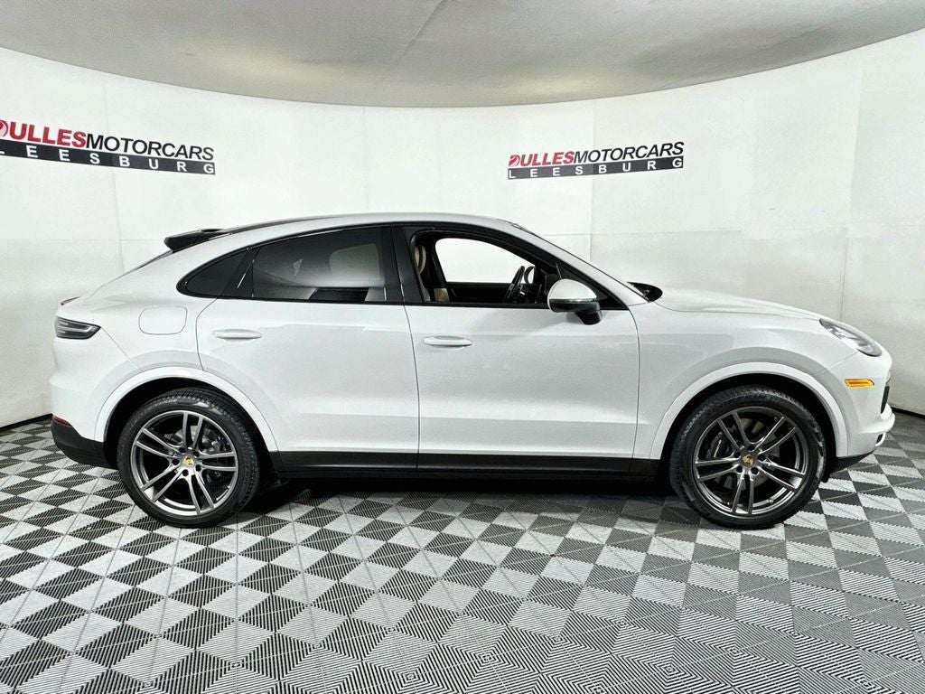 2022 Porsche Cayenne Coupe Premium Package