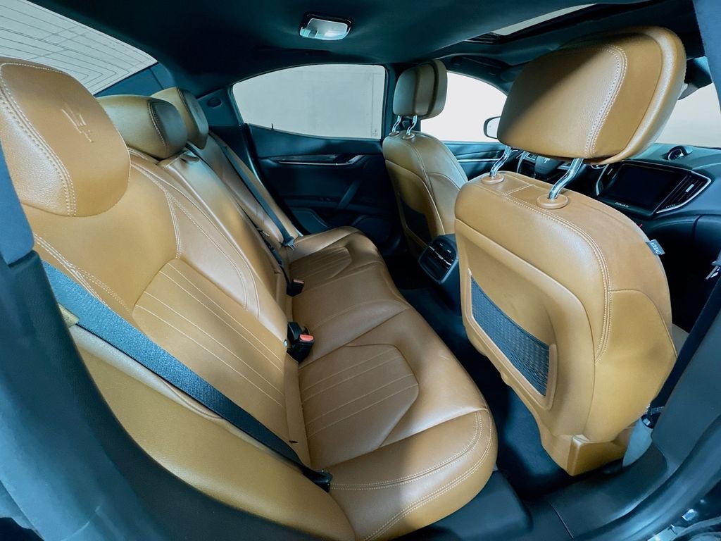 2018 Maserati Ghibli Base 3.0 L