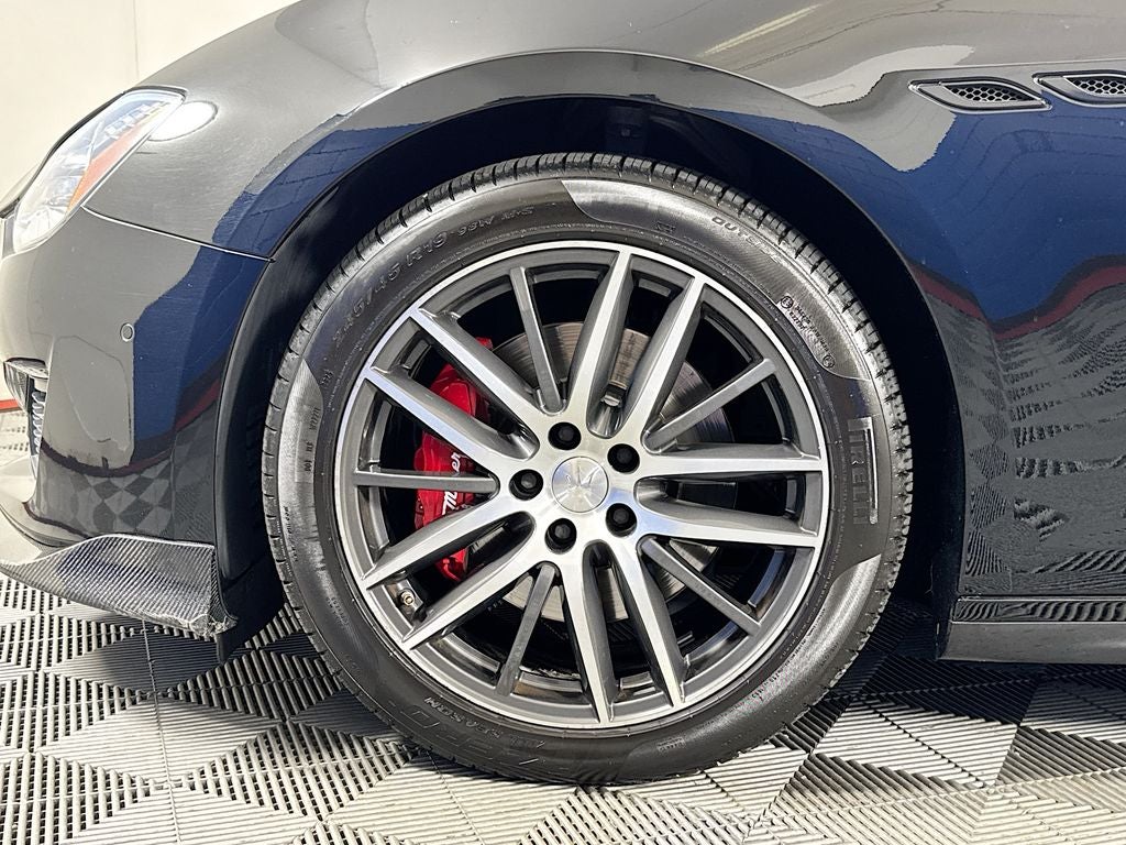 2018 Maserati Ghibli Base 3.0 L