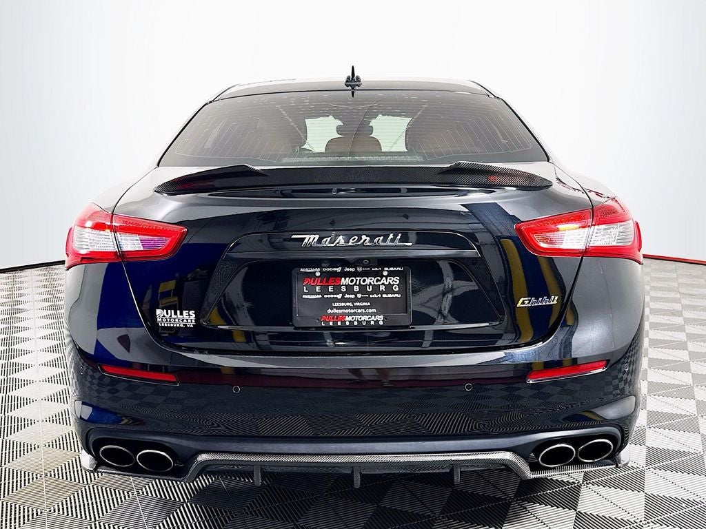 2018 Maserati Ghibli Base 3.0 L