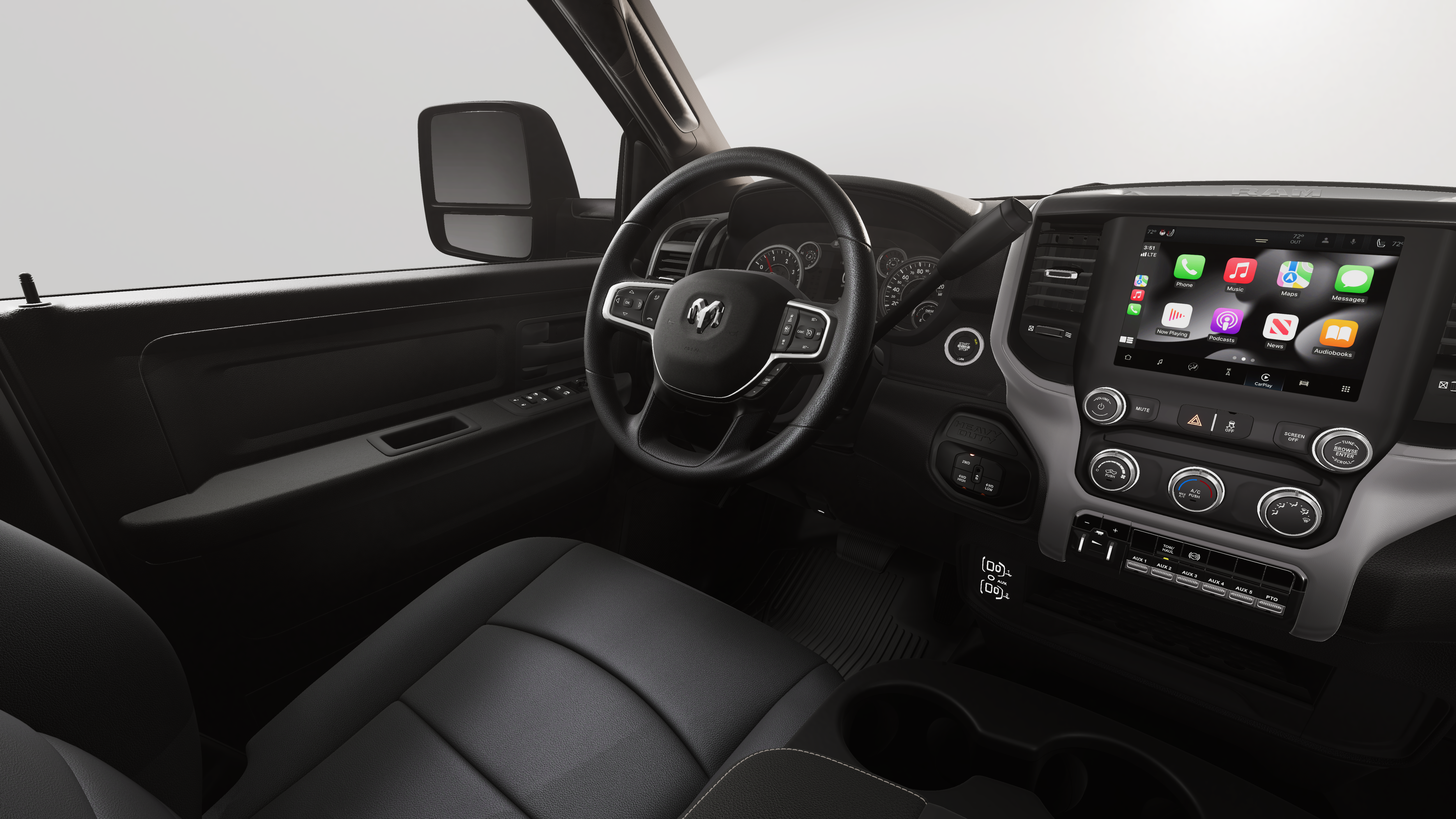 2026 RAM Ram 5500 Chassis Cab RAM 5500 TRADESMAN CHASSIS CREW CAB 4X4 84' CA